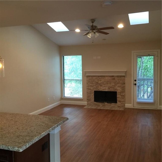 Building Photo - 5616 Preston Oaks Rd