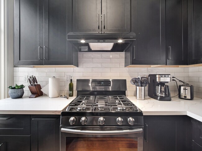 Building Photo - 3313 San Jose Avenue