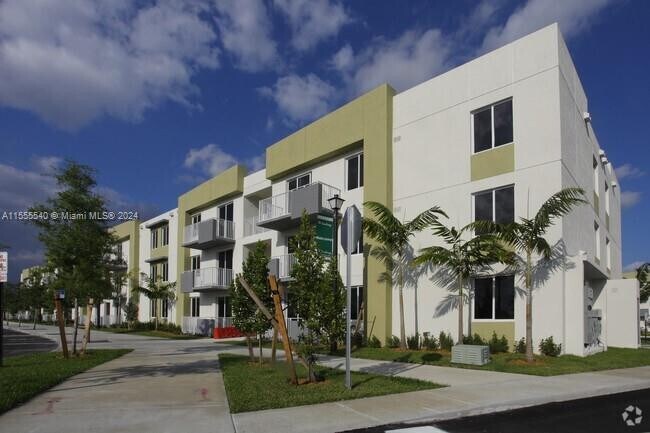 Building Photo - 14321 SW 268th St