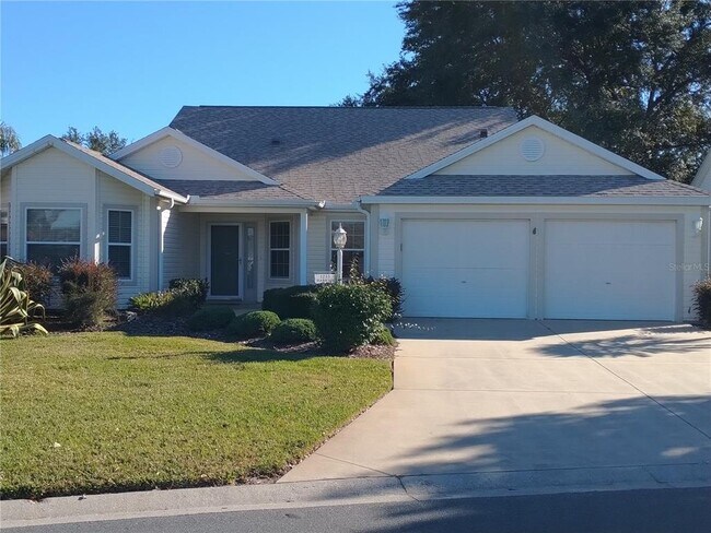 Foto del edificio - 1233 Oak Forest Dr