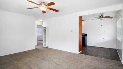 Building Photo - 4447 Mentone St