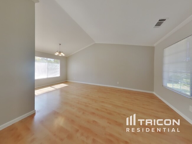 Building Photo - 9027 Warm Springs Circle Stockton CA