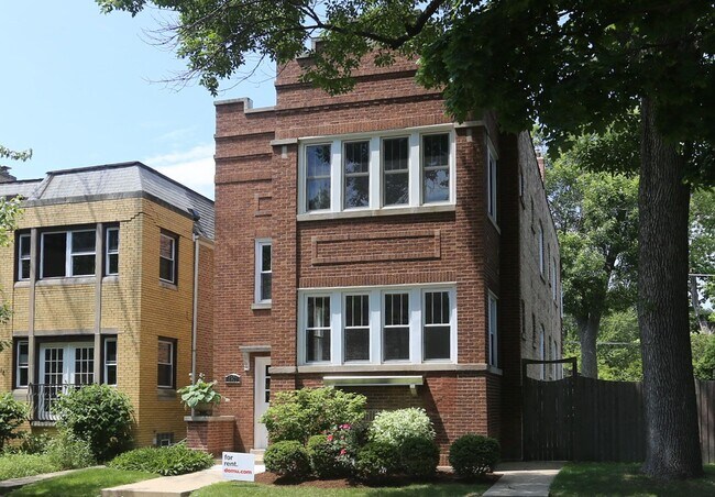 Foto del edificio - 5920 N Virginia Ave