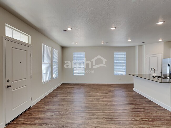 Foto del edificio - 5996 S Jordan Pkwy