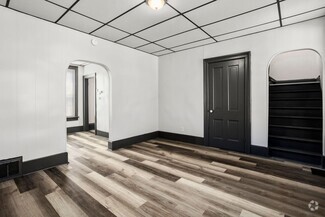 Building Photo - 300 Sherry St