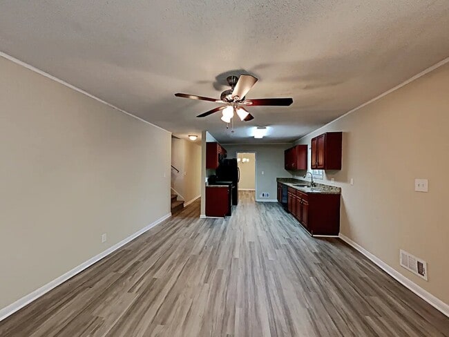 Building Photo - 4245 Valley Lake Terrace SW