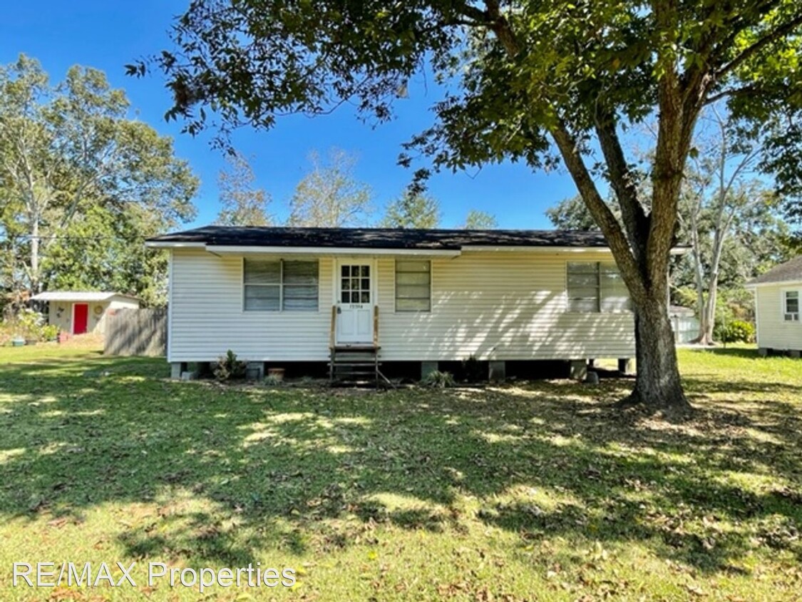 Primary Photo - 3 br, 1 bath House - 13394 Fruge Rd.