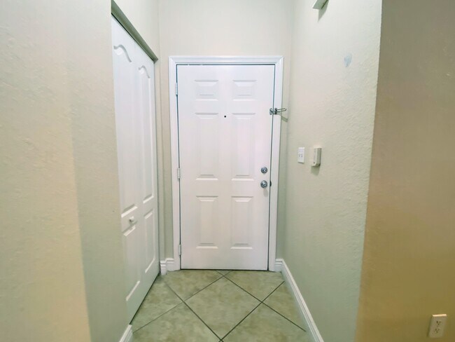 Foto del edificio - 2739 Via Capri