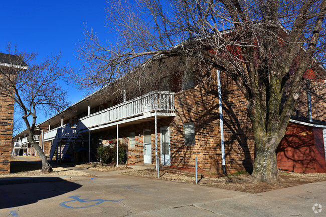 Foto del edificio - Spring Creek Apartments