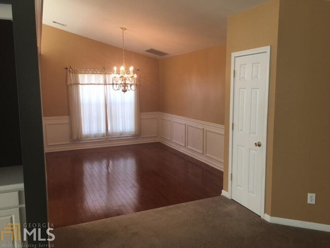 Foto del edificio - 1032 Fairmont Park Dr