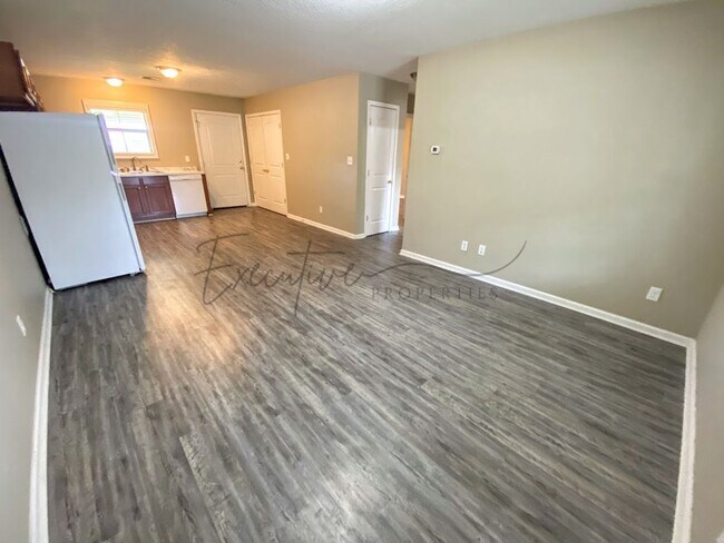 Foto del edificio - 204 S. Welty Avenue