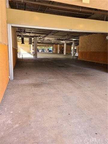 Building Photo - 859 N Fair Oaks Ave