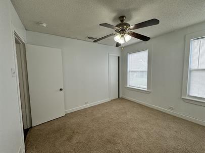 Foto del edificio - 415 N Doak St