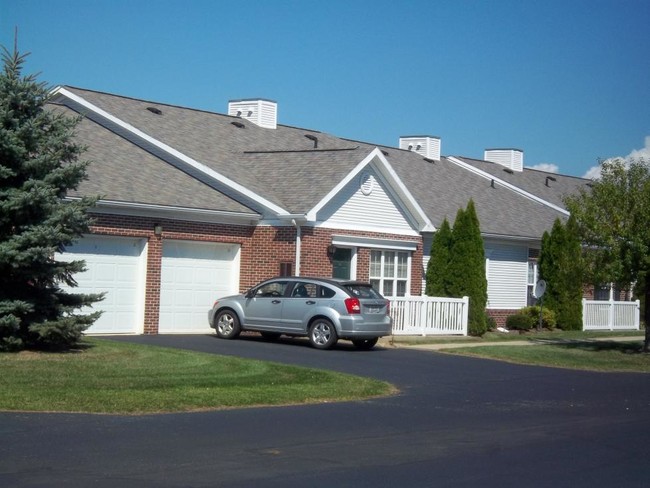 Building Photo - Arbors of Mt. Vernon