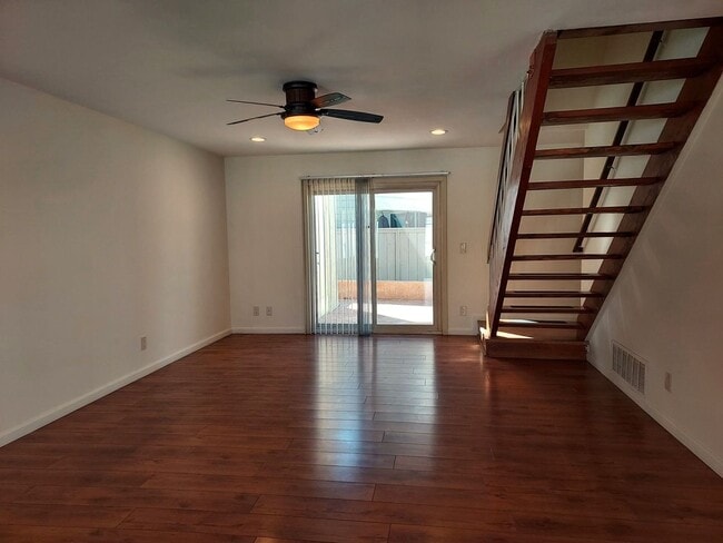 Building Photo - 7354 Tooma St