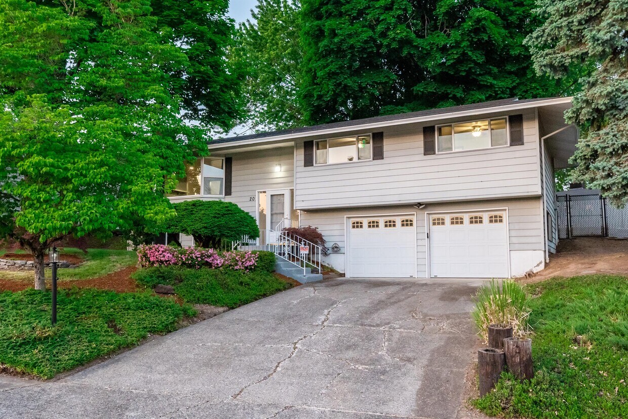 20 NE Barnes Ave, Gresham, OR 97030 House Rental in Gresham, OR