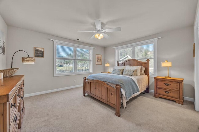 Building Photo - 270 Creatwood Trail