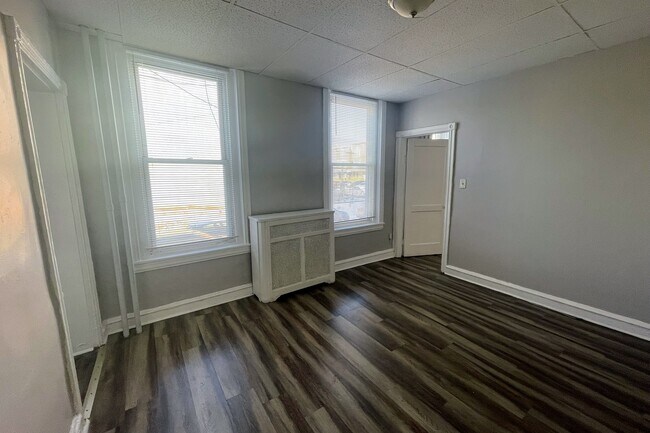 Building Photo - 1242 W Allegheny Ave