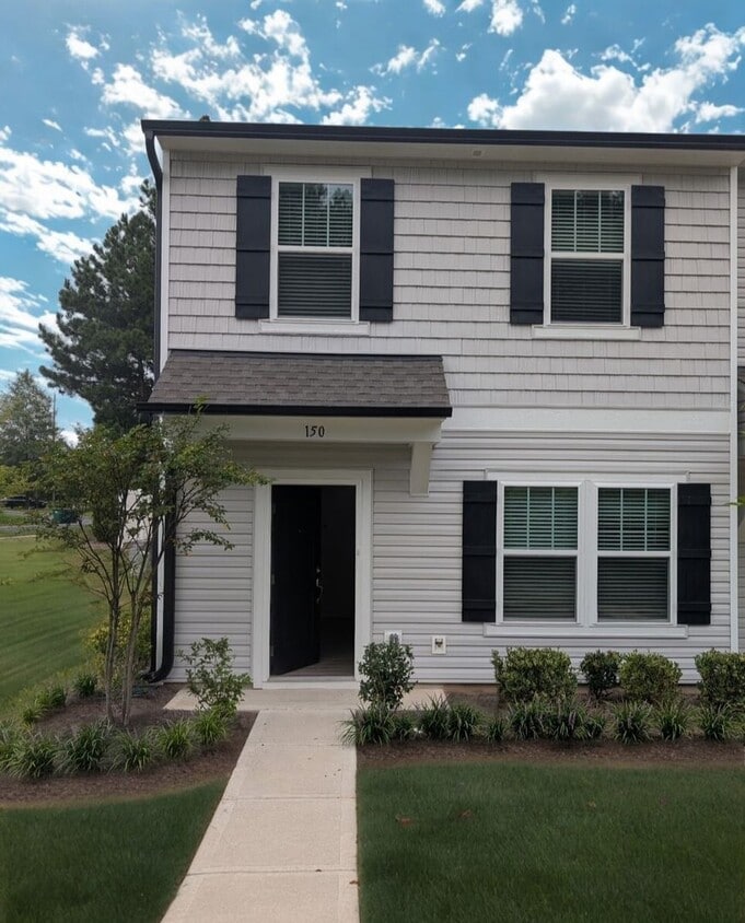 Primary Photo - Dorsett Townhomes- 3BD/2.5 BATH Townhome A...