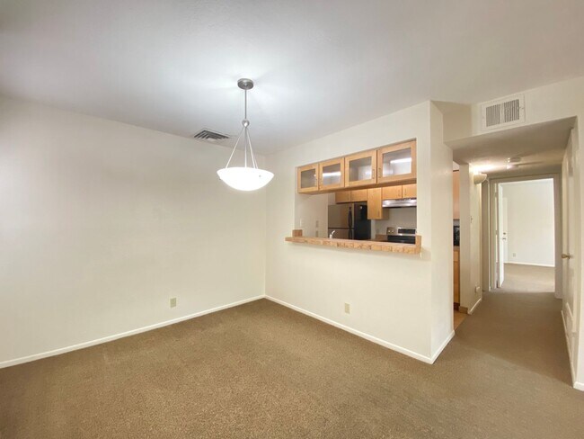 Building Photo - Beautiful Condo at The Reserve