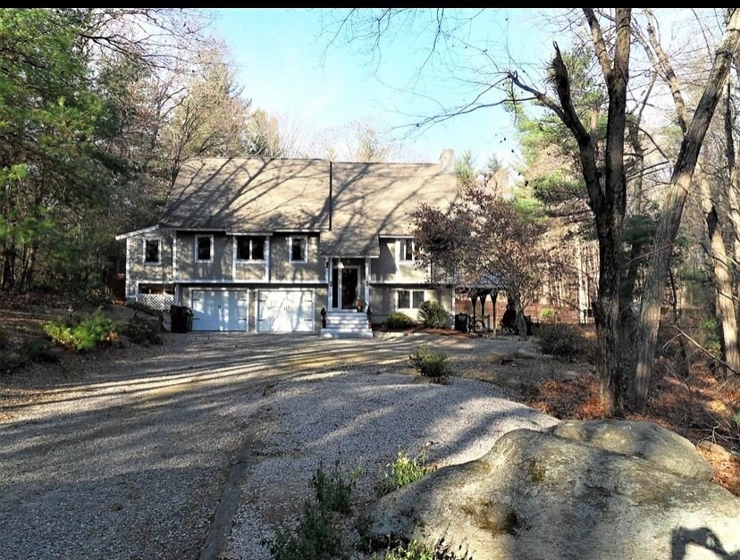 51 Pierce Rd, Sutton, MA 01590 House Rental in Sutton, MA