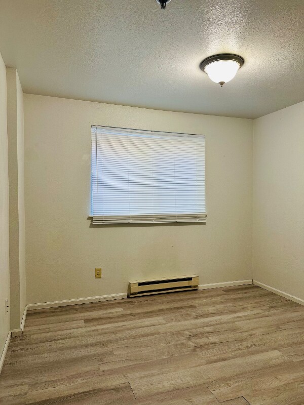 Foto del edificio - 975 Aberdeen Ave NE