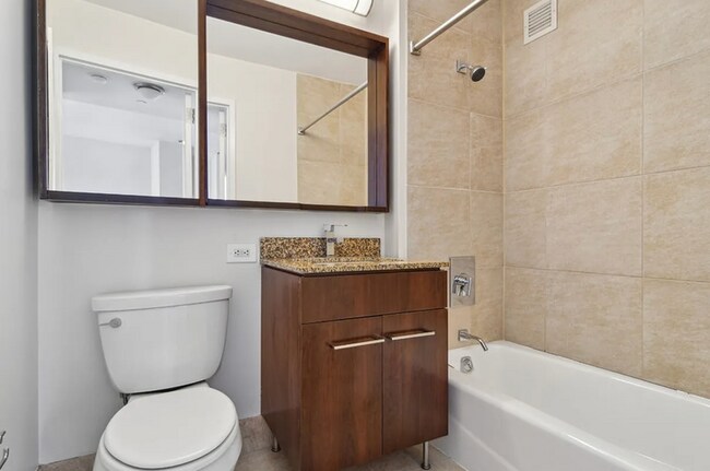 Foto del edificio - 152 E 38th St