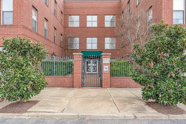 Photo - 580 S Main St Townhome
