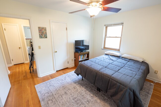 Foto del edificio - 6143 Dryden Ave