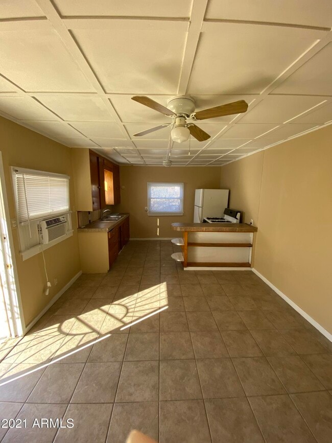 Foto del edificio - 1037 N 25th St
