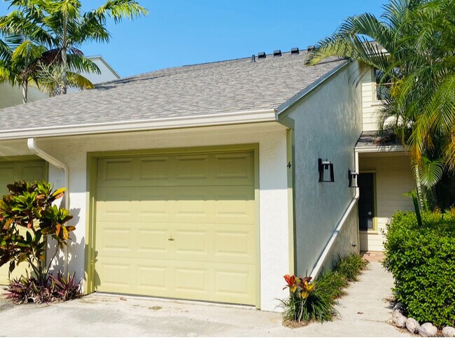 Foto del edificio - 973 NW Spruce Ridge Dr