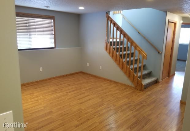 Building Photo - 3 br, 2 bath Duplex - 3600 11th St S