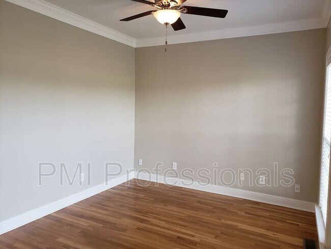 Building Photo - 112 Annadel Ct