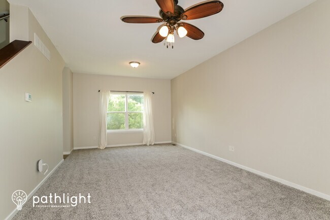 Building Photo - 3540 Yellow Jasmine Drive