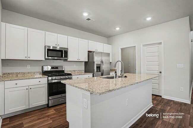 Building Photo - 1055 Sentinel Ct