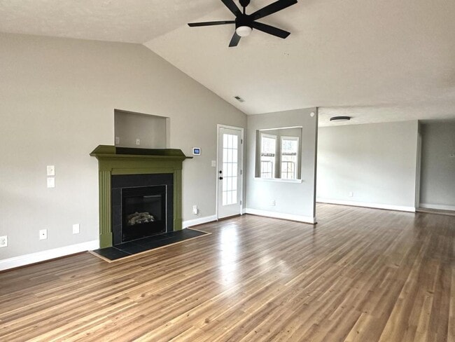 Building Photo - 5656 Seafield Ln