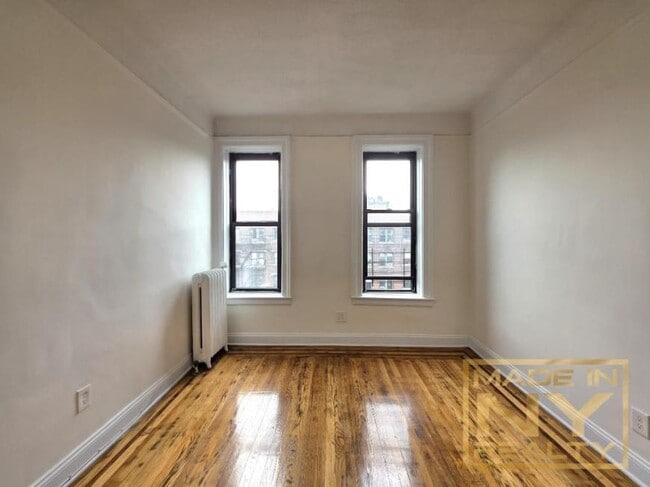 Building Photo - 1 bedroom in ASTORIA NY 11106