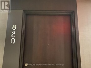 Building Photo - 170 Sumach St