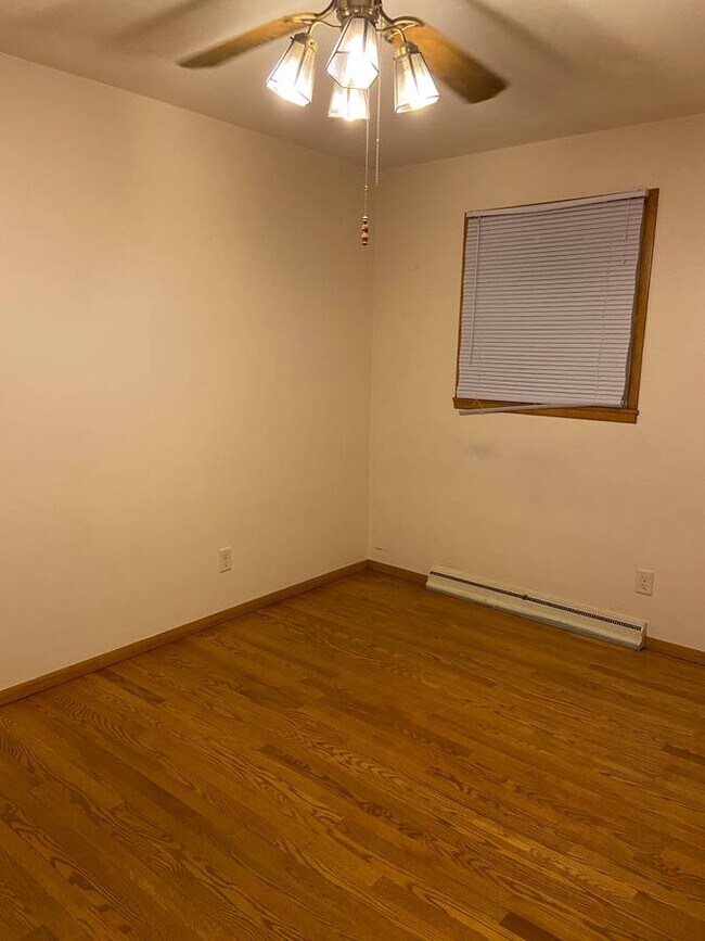 Foto del edificio - 1411 Silvercrest Dr