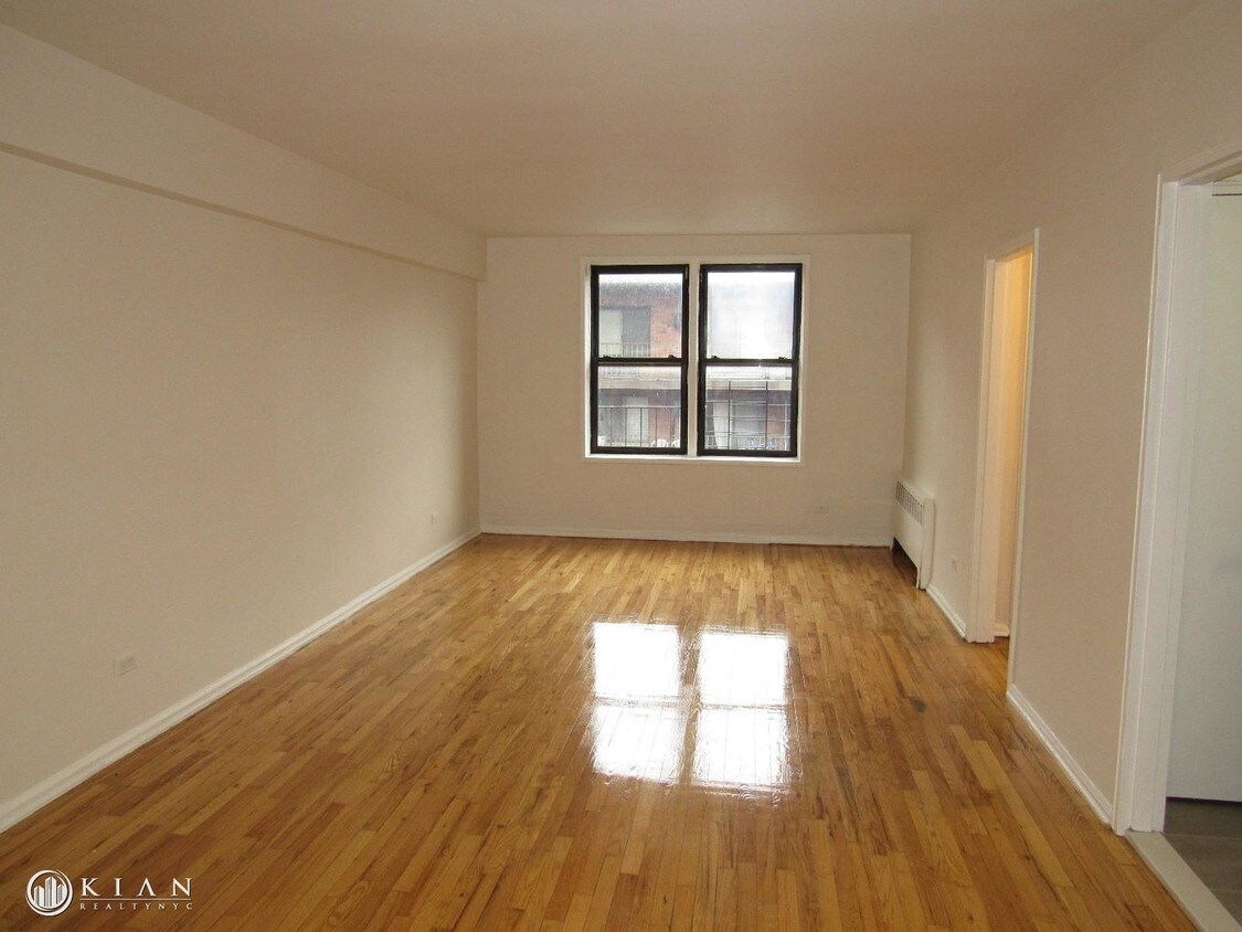 Primary Photo - 14345 Sanford Ave