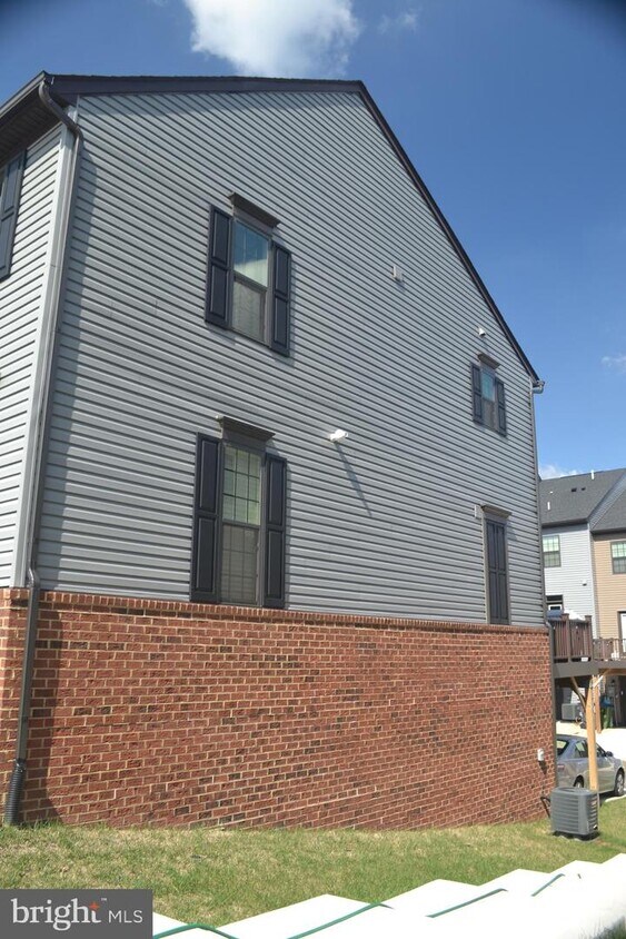 1015 Rampart Dr, Fredericksburg, VA 22401 Townhome Rentals in