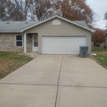 Building Photo - 38 Joan Dr