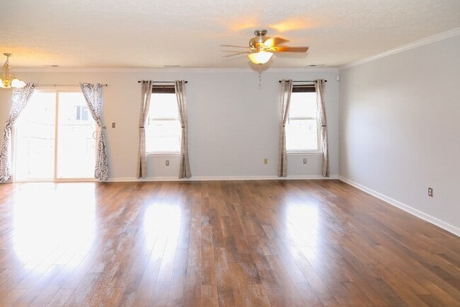 Photo - Fabulous Ranch In Highly Desirable Crossfield! House