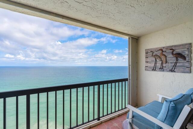 Building Photo - 9550 S Ocean Dr