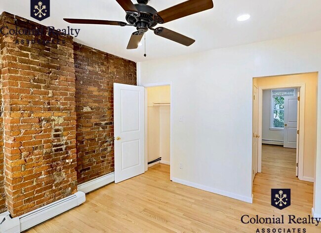 Building Photo - 48 Cameron St