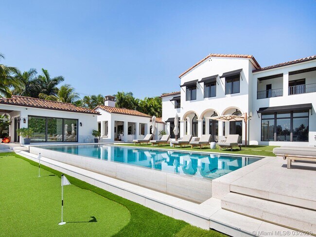 Building Photo - 241 E San Marino Dr
