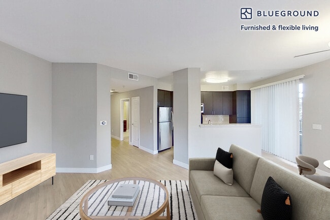 Building Photo - 1257 Lakeside Dr