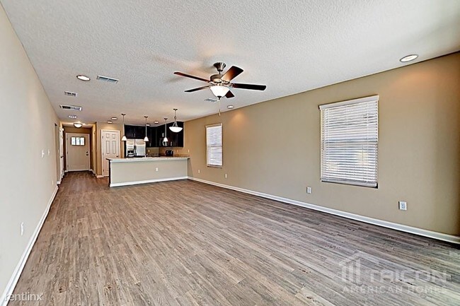 Building Photo - 10808 Naples Ct S