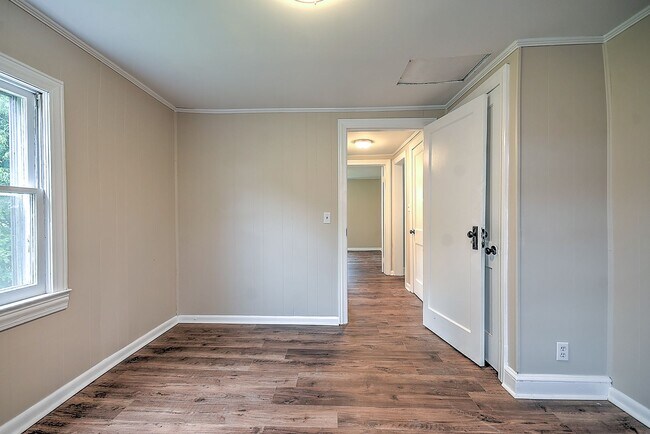Foto del edificio - 317 Mill St