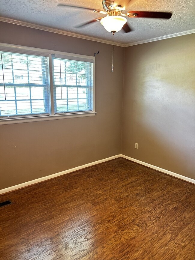 Building Photo - Charming 3 Bed, 2 Bath Rental Home in Mart...